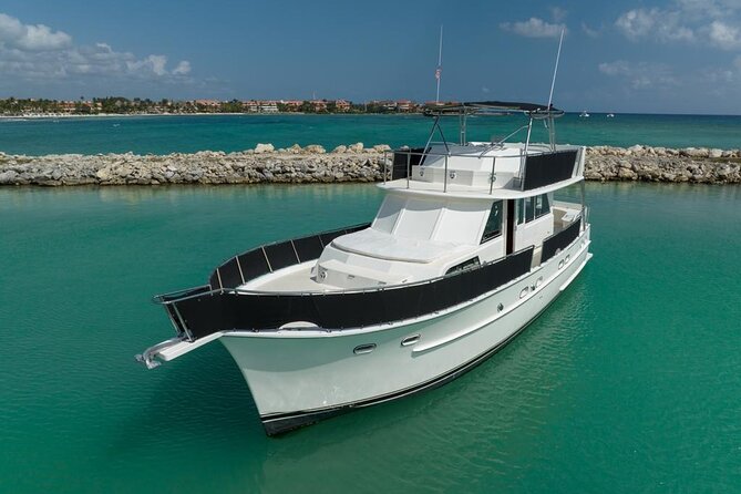 2 Hour Sunset-53' Hatteras Tulum, Playa Del Carmen, Riviera Maya - Setting sail from Puerto Aventuras at 6 p.m.