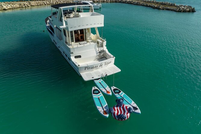2 Hour Sunset-53' Hatteras Tulum, Playa Del Carmen, Riviera Maya - Who will enjoy this two-hour cruise