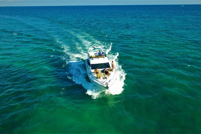 3 Hour Xpu-Ha - 47' Azimut, Tulum, Playa del Carmen, Riviera Maya - A private Azimut yacht for three hours