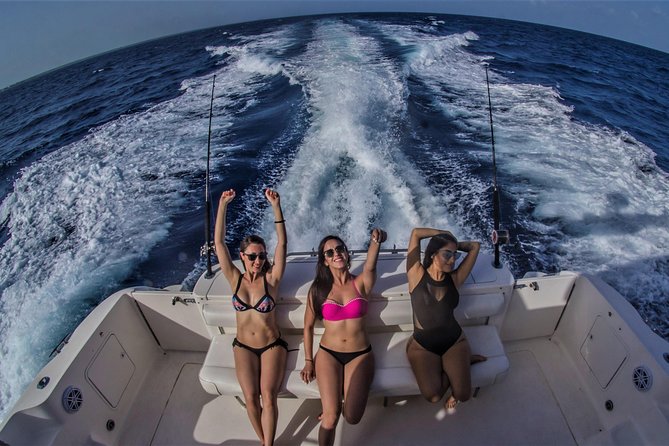3 Hour Xpu-Ha - 51' Sea Ray Tulum, Playa del Carmen, Riviera Maya - Lunch, cocktails, and the party setup