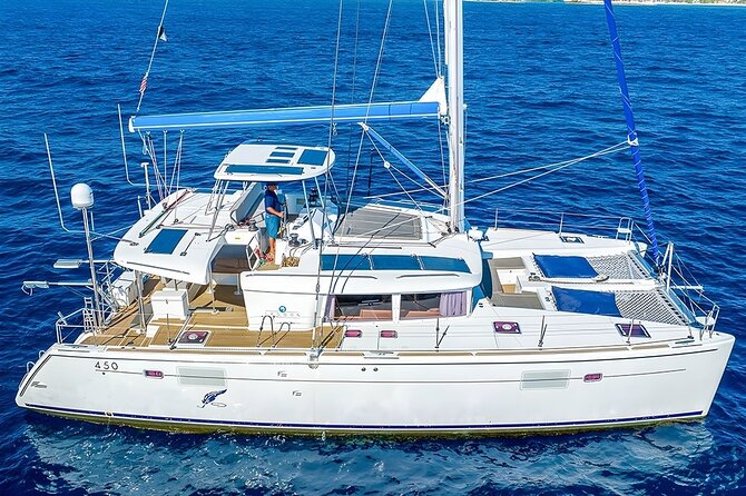 3 Hours Exclusive 45' Lagoon Catamaran Experience - The crew and the tone on board