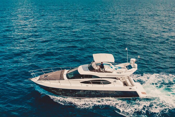 4 Hour 50' Azimut Yacht All-Inclusive in Tulum & Playa del Carmen - The In-Ha reef and the limits of the water stop