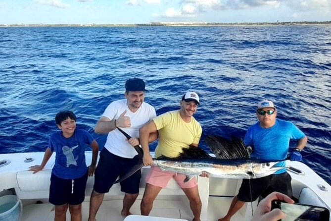 4 Hour Private Fishing Tour in Puerto Aventuras Riviera Maya - What you can target offshore