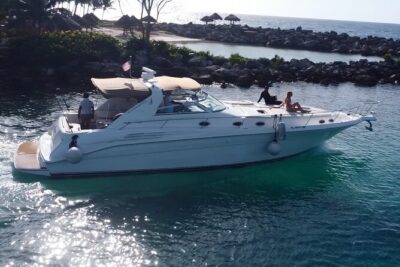 4 hours – Private 48ft Yacht all inclusive in Tulum and Playa del Carmen