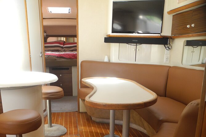 4 hours - Private 48ft Yacht all inclusive in Tulum and Playa del Carmen - The crew can make or break the day