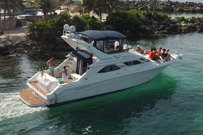4 hours snorkel & beach tour - Private Yacht 47 ft - Who gets the best value from this charter