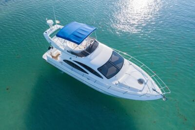 4H 42′ Azimut Yacht All-Inclusive from Tulum & Playa del Carmen.