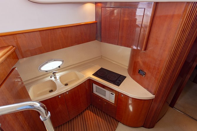 4H 42' Azimut Yacht All-Inclusive from Tulum & Playa del Carmen. - Why a private yacht changes the experience