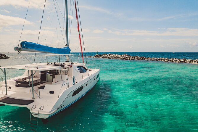 4H Luxury 44' Catamaran All-Inclusive in Tulum & Playa del Carmen - The crew and the level of service