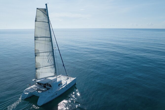 4H Private 38'Catamaran All-Inclusive in Tulum & Playa del Carmen - Paamul Bay: calm water and a practical snorkeling stop