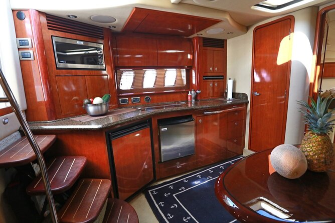 4H private 40' Yacht All-Inclusive in Tulum & Playa del Carmen - Ceviche, guacamole, and the open bar