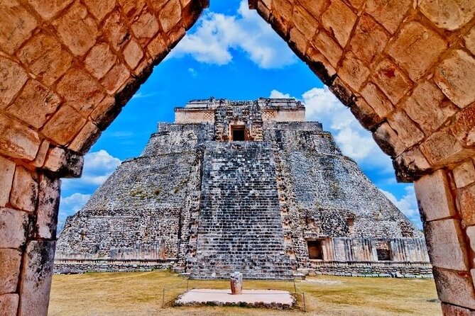 5-Day Riviera Maya and Yucatan Tour, Mexico - Day four: Chichen Itza, Oxman Cenote, and Valladolid