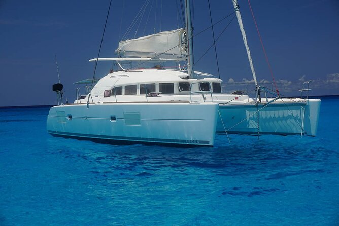 5H Private 40'Catamaran All-Inclusive in Tulum & Playa del Carmen - Troll fishing and a meal from your own catch