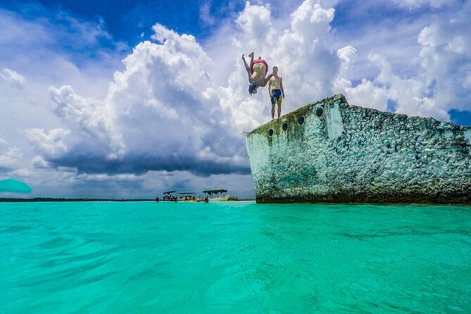 7 Colors Bacalar Lagoon Tour from Playa del Carmen & Tulum - Seeing Bacalar village with a bilingual guide