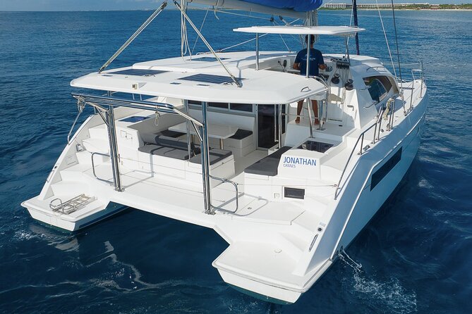 8-Hour Private 40' Cat 2 Stop to Cozumel, Food, Drinks & Snorkel - Who will enjoy this day most