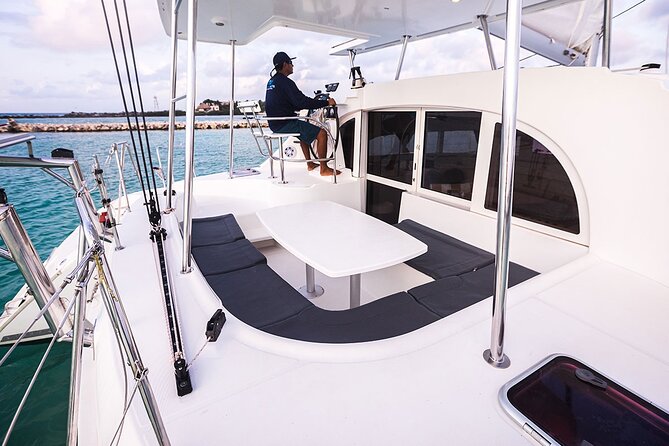 8H 38' Catamaran All-Incl. to Cozumel in Tulum & Playa del Carmen - Sailing north along the Riviera Maya