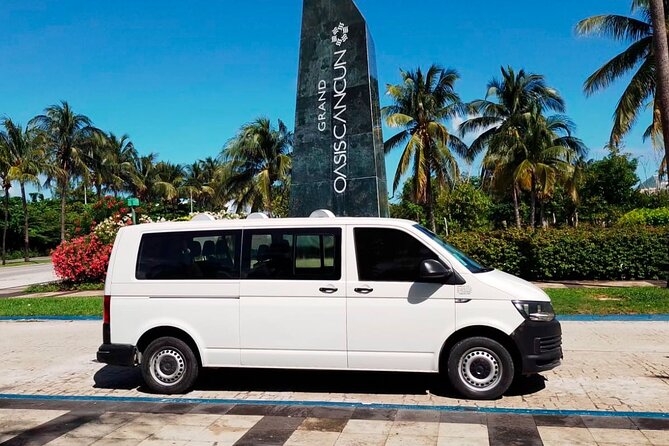 Airport Shuttle to Cancun and Hotel Zone - The 15 to 30 Minute Ride to Cancun’s Hotel Zone