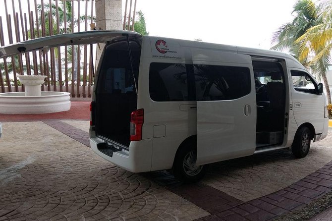 Airport Transfers to Akumal - Private van (ROUND TRIP) FLAT RATE - The 70 to 90 Minute Drive to Akumal