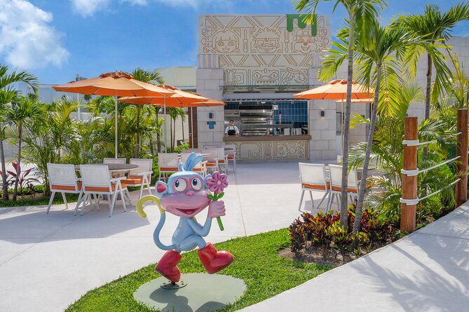Aqua Nick - Water park Riviera Maya - Seating, towels, lockers, and cabanas