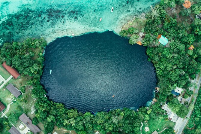 Bacalar Legends and Colors - A quiet pause at Isla Pajaros