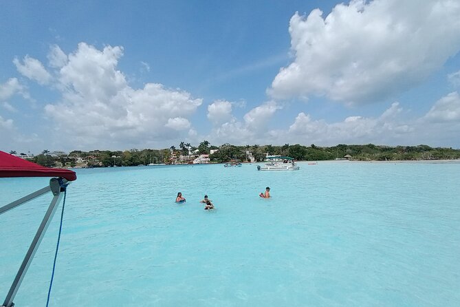 Bacalar: The Great Pyramids of Ichkabal Lagoon & Los Rapidos. - The early road to Ichkabal