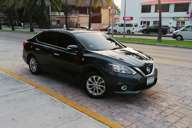 Cancun Airport: Private Transfers From/To Akumal Half Moon Bay - Why a private Cancun airport transfer can be worth it