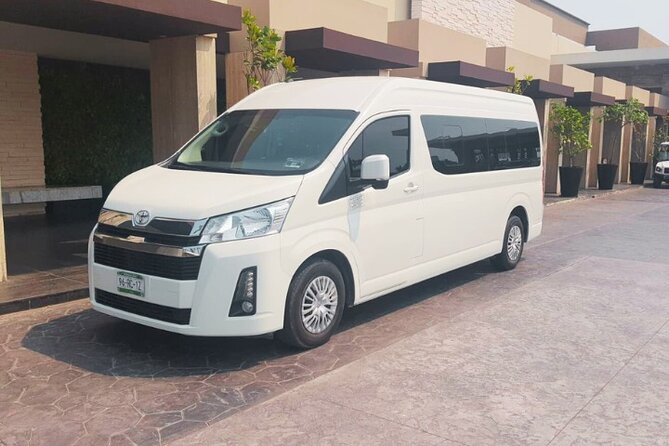 Cancun Airport: Private Transfers From/To Akumal Half Moon Bay - A practical choice for families and small groups