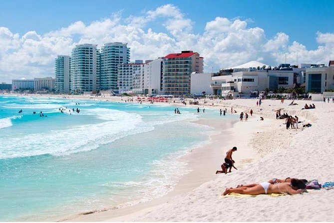 Cancun Airport SUV Service - Water, towels, and the welcome promise