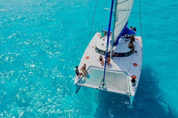 Catamaran Tour to Isla Mujeres Snorkeling with Buffet and Open Bar - Playa Norte and the snorkeling hour