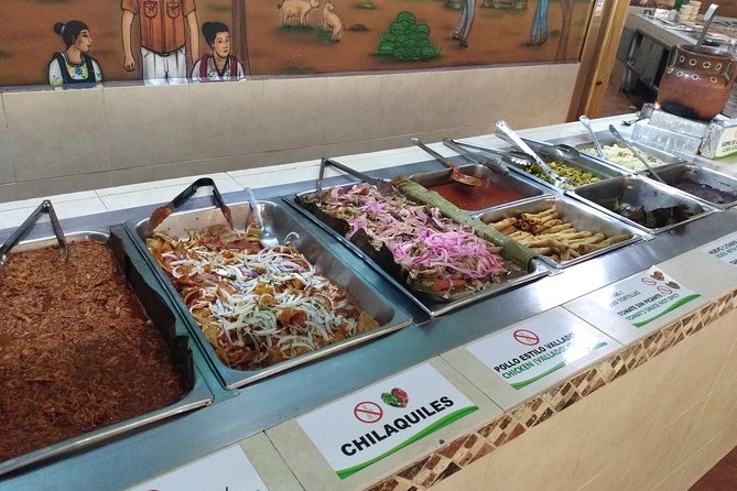 Chichen Itza Basic Tour: Sacred Cenote, Lunch, and Valladolid - Guide, driver, and group experience