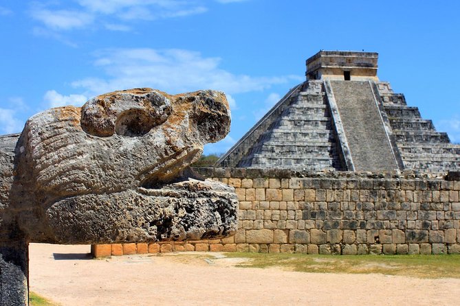 Chichen Itza Basic Tour: Sacred Cenote, Lunch, and Valladolid - A cave cenote at Saamal