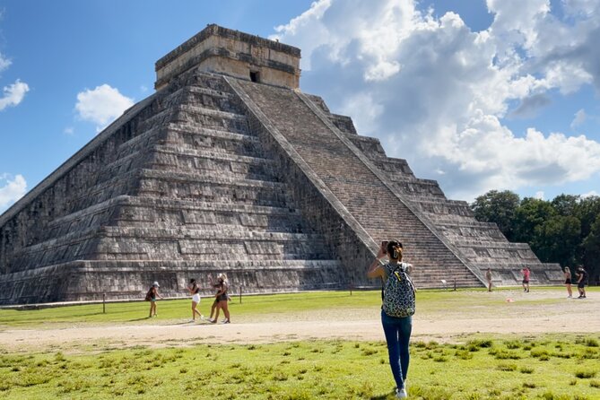 Chichen Itza Cenote and Valladolid Small Group Experience - Inside Chichén Itzá: two hours with the Maya monuments