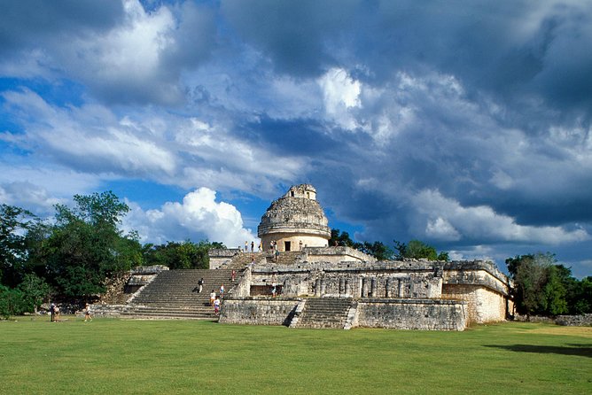Chichen Itzá, Cenote Ik Kil, Valladolid Premium Reduced Group - Buffet lunch beside the cenote