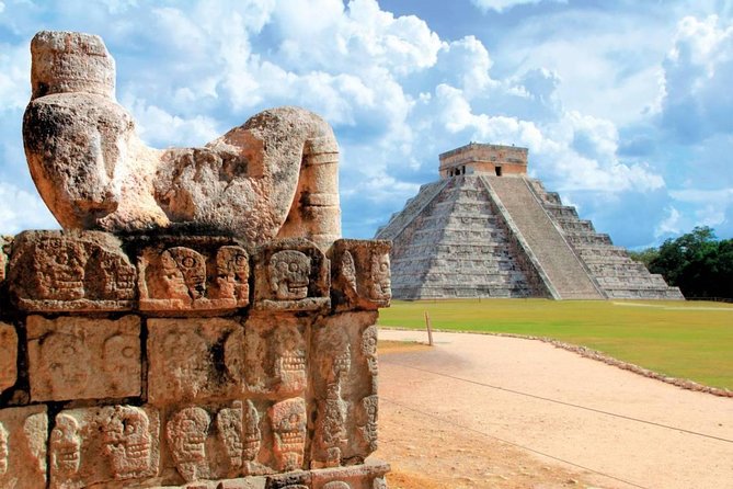 Chichen Itzá, Cenote Ik Kil, Valladolid Premium Reduced Group - Who will enjoy this full-day outing