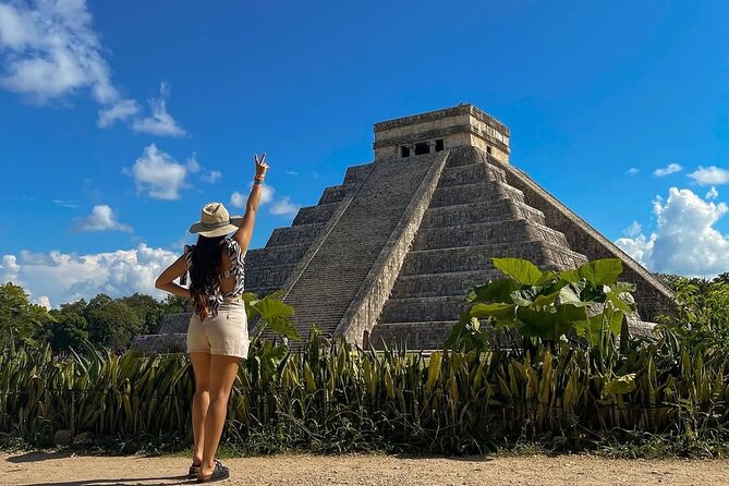 Chichen Itza + Cenote Suytun and Ikkil + Buffet and more! - The early pickup from Playa del Carmen
