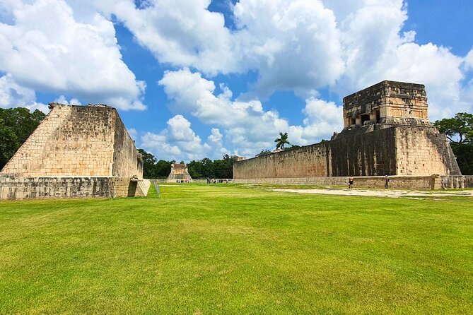 Chichen Itza Gastronomic, Valladolid and Cenote Extremo - Chichen Itza gives the day its purpose