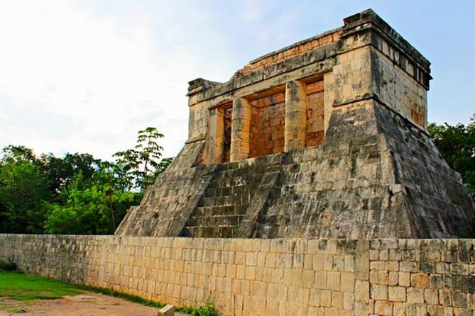 Chichen Itza the Mayan Wonder Tour from Cancun and Riviera Maya - English guiding is not always consistent