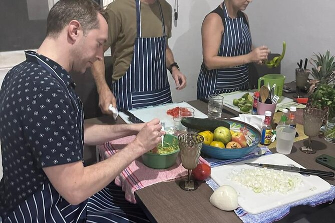 Cooking Class in Playa del Carmen: 9 Recipes & Bottomless Drinks - Drinks, dessert, and the shared table
