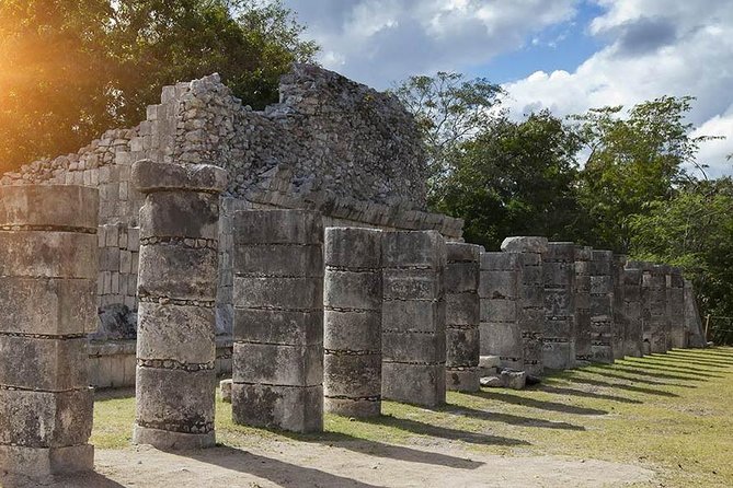 Deluxe adventure! 2 Sacred Cenotes, Chichen Itza and Valladolid from Tulum City - Cenote Ik Kil and a regional buffet