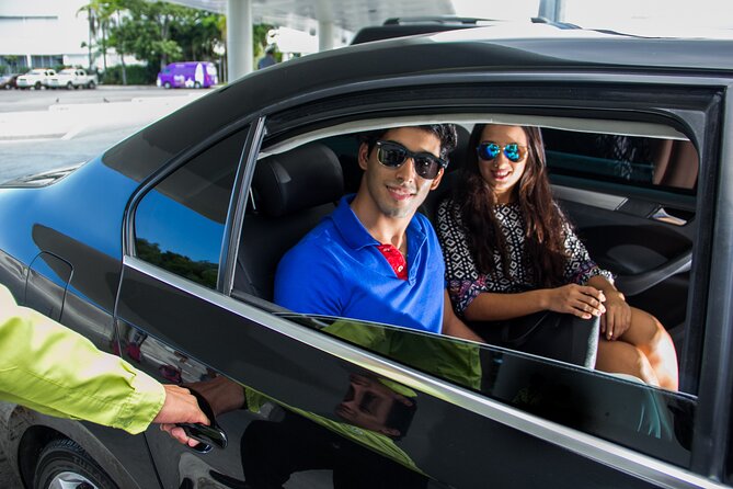 Departures in Luxury Sedan from Akumal to Cancun Airport - A two-hour ride with a few useful comfort touches