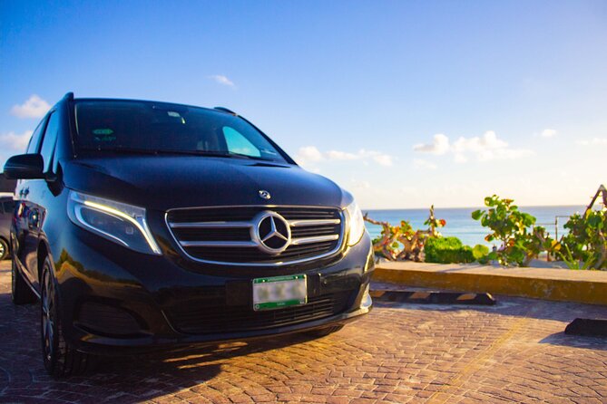Departures in Mercedes Benz from Playa del Carmen to Cancun Airport - Choosing a pickup time without cutting it close