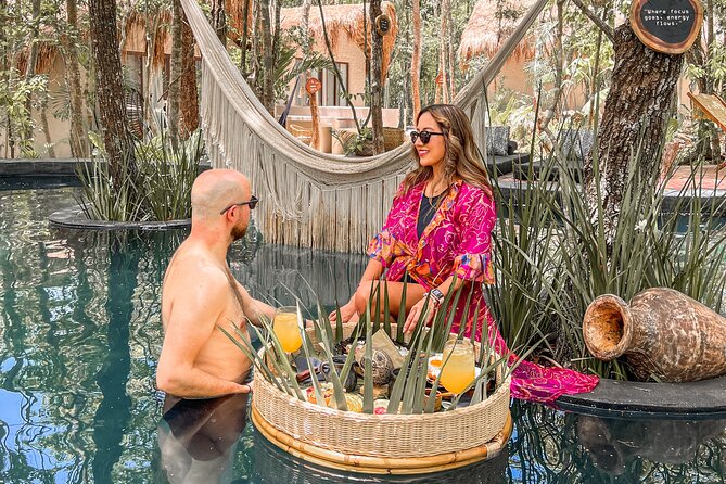 Floating breakfast in The Yellow Nest (near Dos Ojos cenote) - Practical tips for making the day work