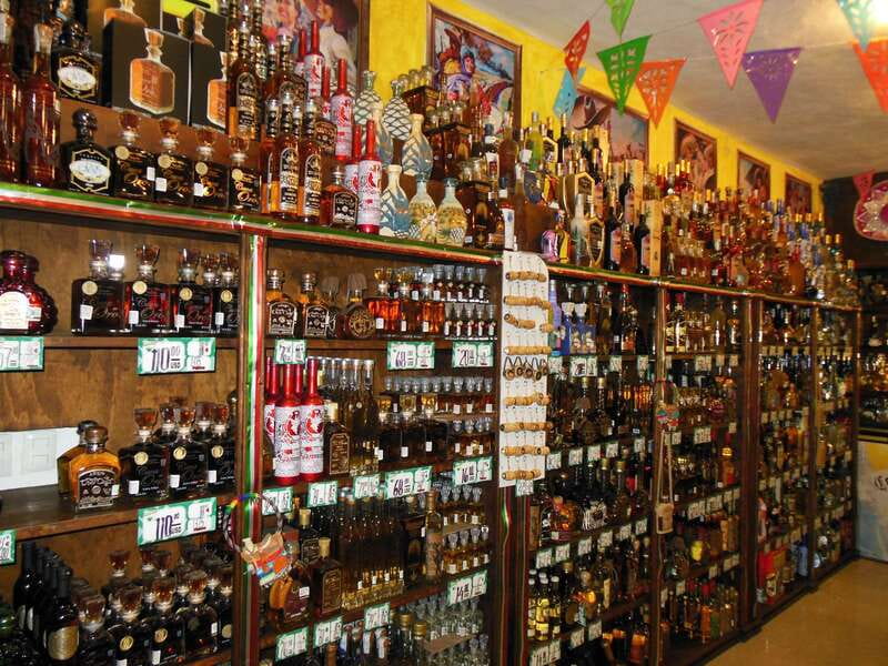 Food Hoppers 2.5-Hour Tour in Playa del Carmen - Tequila tasting near 5ta Avenida