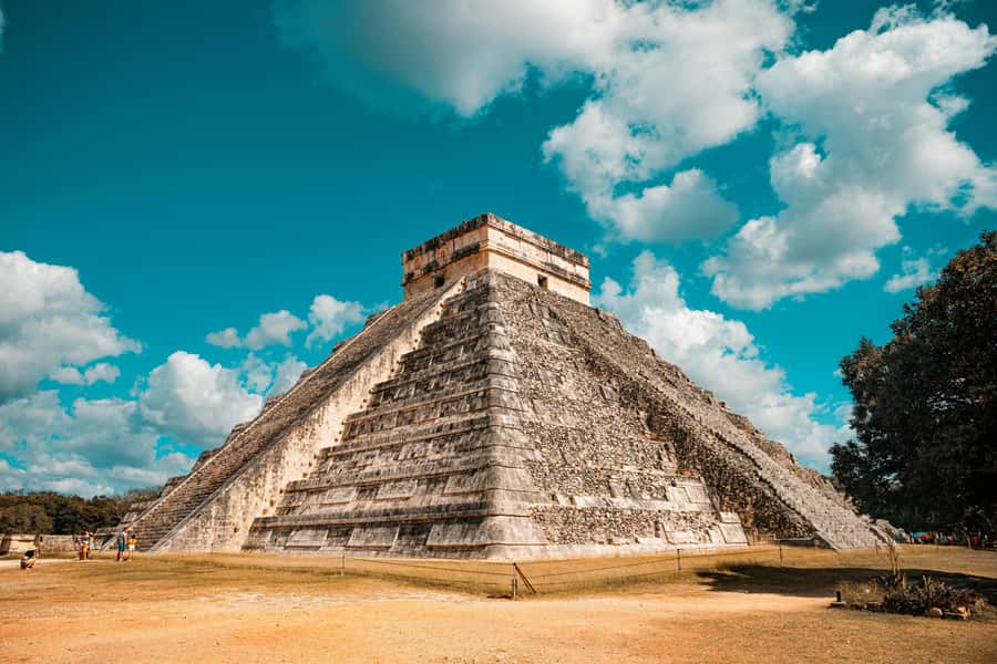 From Playa del Carmen: Tour to Chichén Itzá, Valladolid with Cenote and buffet - Practical packing for a hot, active day