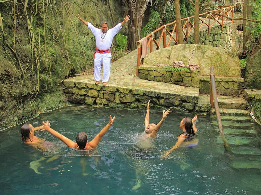 From Playa del Carmen: Xcaret Park All-Inclusive - Aquarium, Butterfly Garden, and Aviary