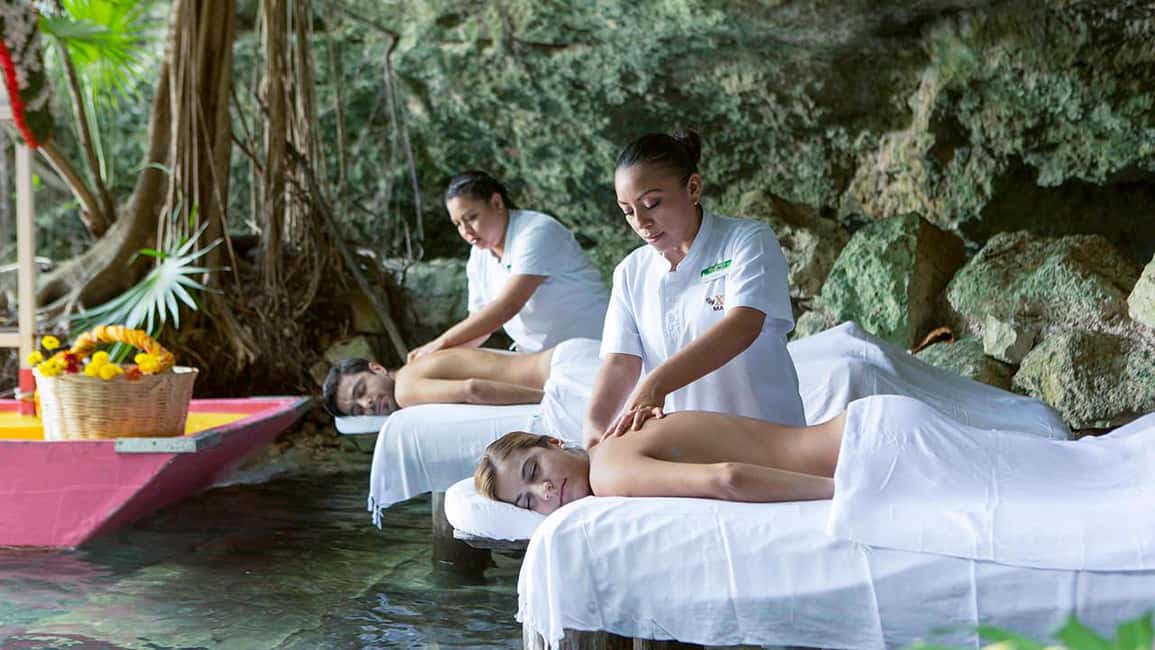 From Playa del Carmen: Xcaret Park All-Inclusive - Eating, spending, and the real daily cost