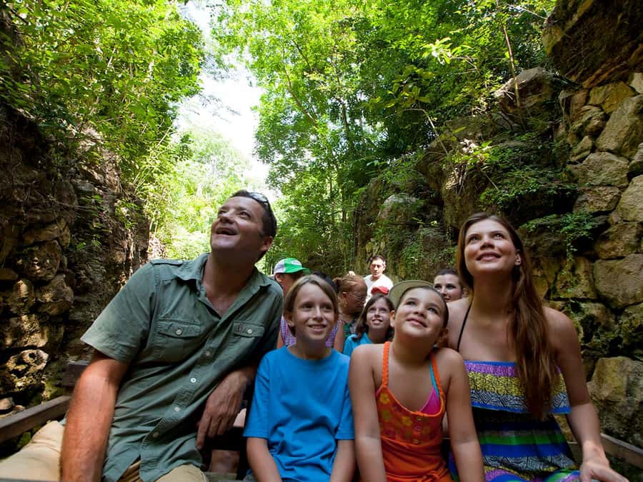 From Riviera Maya: Complete Combo to Xcaret Park! - How the day works for families