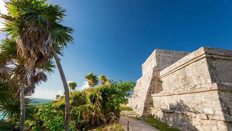 From Tulum: Tulum Ruins and 2 Cenotes Tour - Why the guide makes a difference
