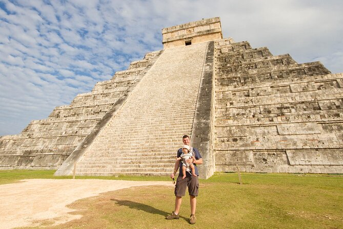 Full Day Chichen Itza, Cenote and Valladolid Complete Tour - Guides, communication, and group rhythm