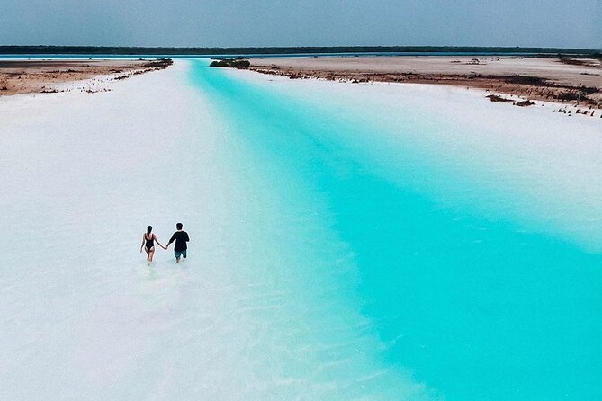 Full-Day Lagoon of Seven Colors at Bacalar from Tulum City - Breakfast and lunch: useful, but keep expectations practical